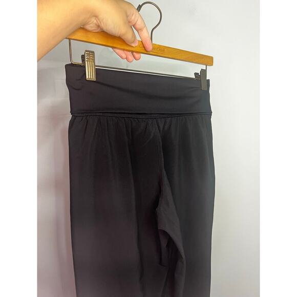 Lululemon Lululemon Om Pant in Black Size 4 23 inch inseam - Picture 5 of 8